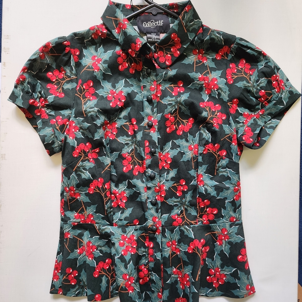Collectif Holly Berry Blouse (Size XS / 8) - Picture 2 of 4